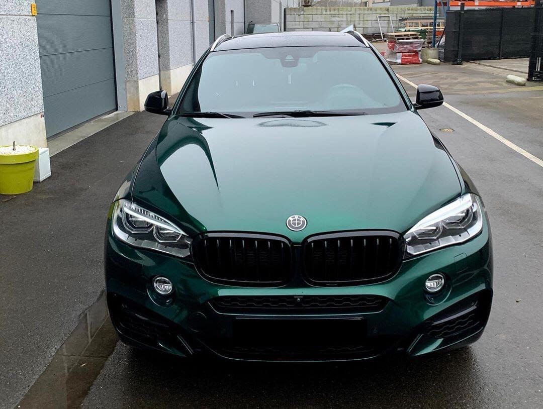 Оклейка пленкой BMW цвет gloss aluminum GAL29 Hunter green