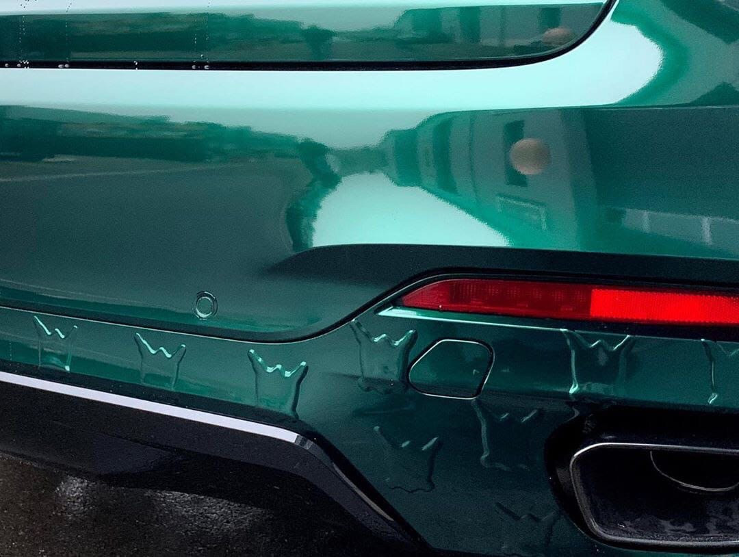 Оклейка пленкой BMW цвет gloss aluminum GAL29 Hunter green