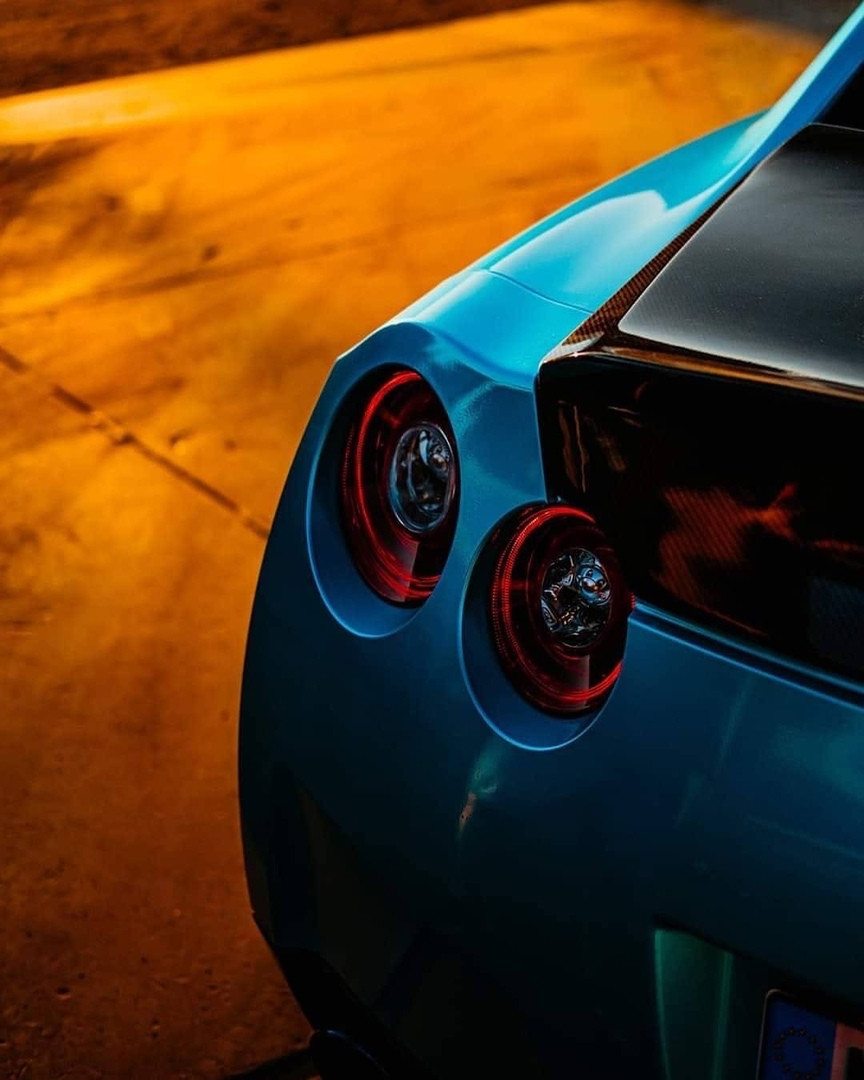 Оклейка пленкой Nissan цвет candy metallic RB16 Sea Turquoise