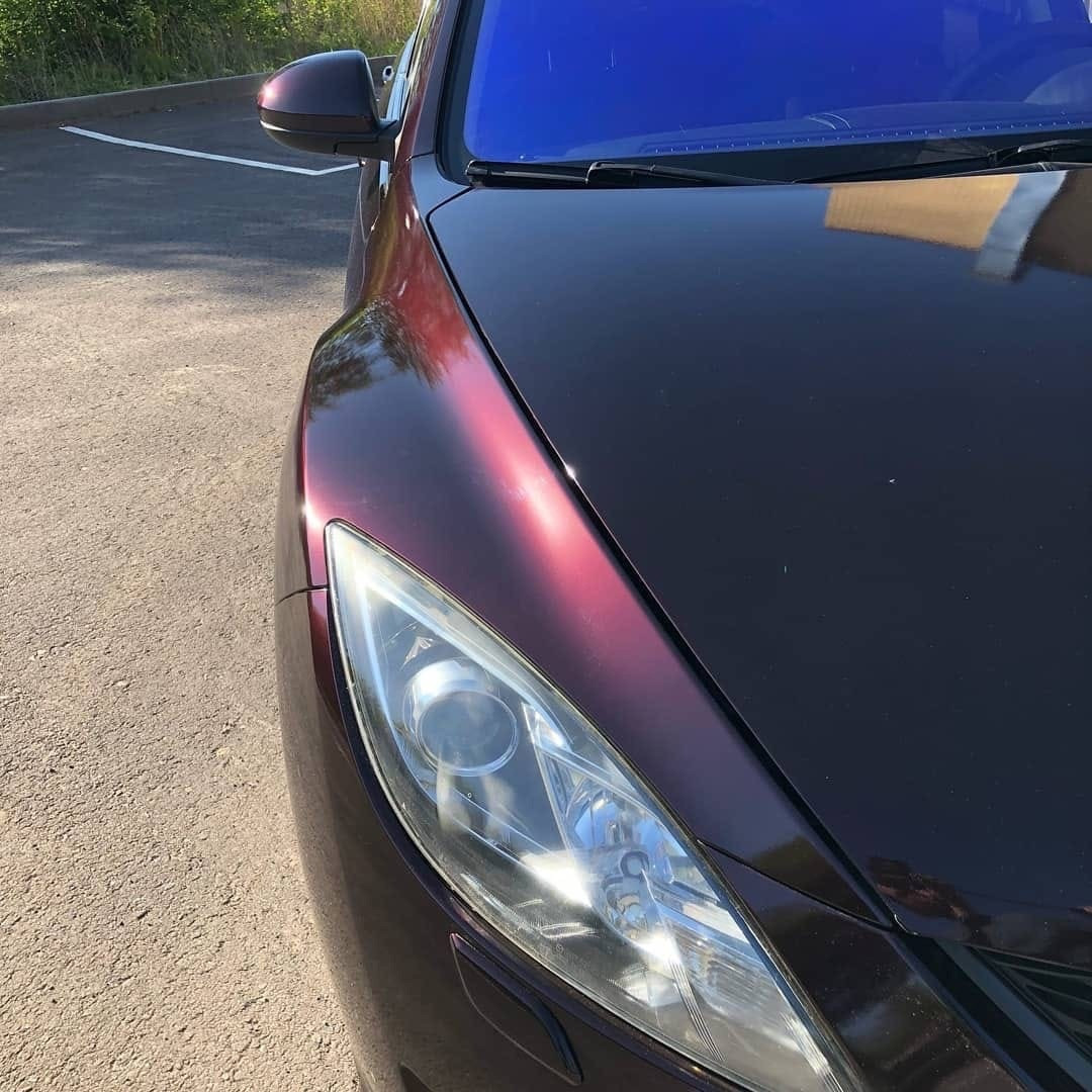 Оклейка пленкой Mazda цвет gloss aluminum GAL27 Mahogany red