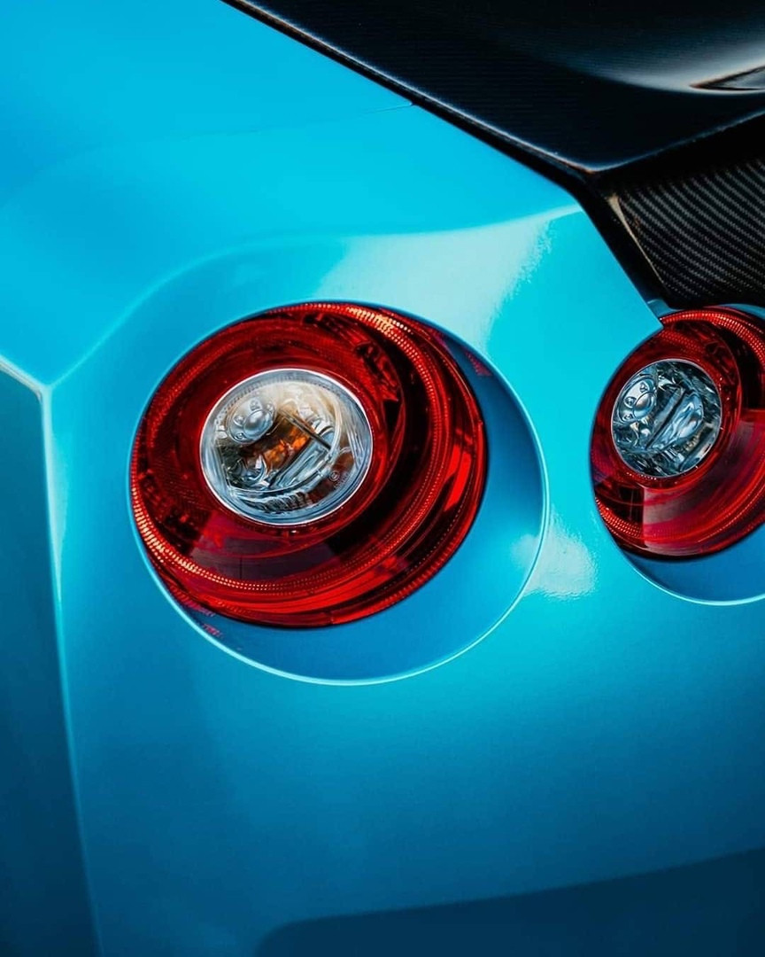 Оклейка пленкой Nissan цвет candy metallic RB16 Sea Turquoise